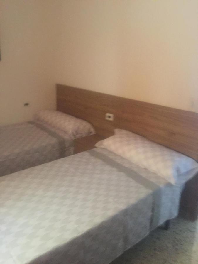 Piles - Apartment - Sleeps 7 - Parking - Seafront Zewnętrze zdjęcie